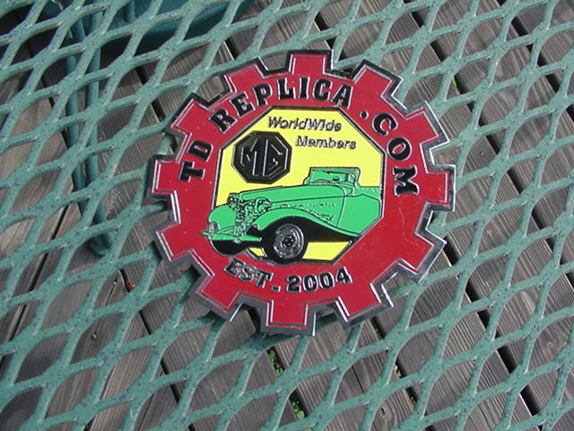 club-grill-badge